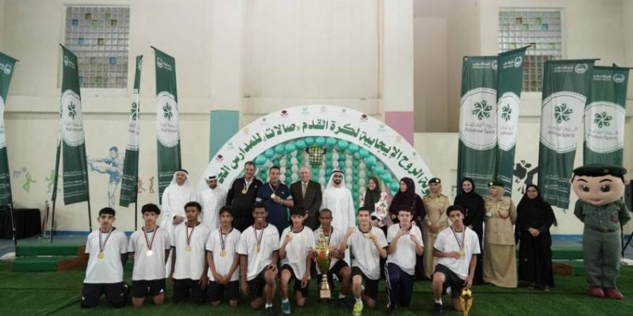 شرطة دبي تتوج الفائزين في بطولة كرة الصالات