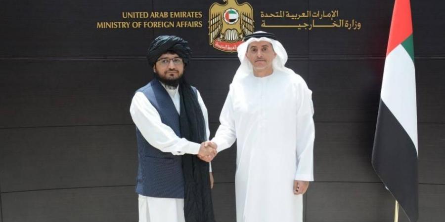 «الخارجية» تتسلّم البراءة القنصلية من القنصل العام لجمهورية أفغانستان