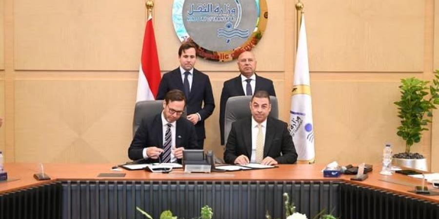 وزير الصناعة يبحث مع السويد توطين صناعة الأتوبيسات والشواحن الكهربائية