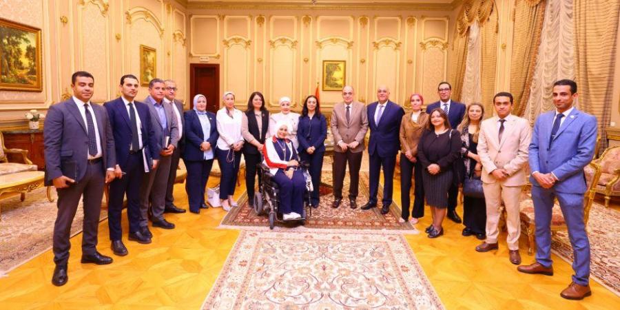 وزيرة التضامن تعلن افتتاح معرض دائم للأسر المنتجة بالقاهرة قبل نهاية العام الجاري