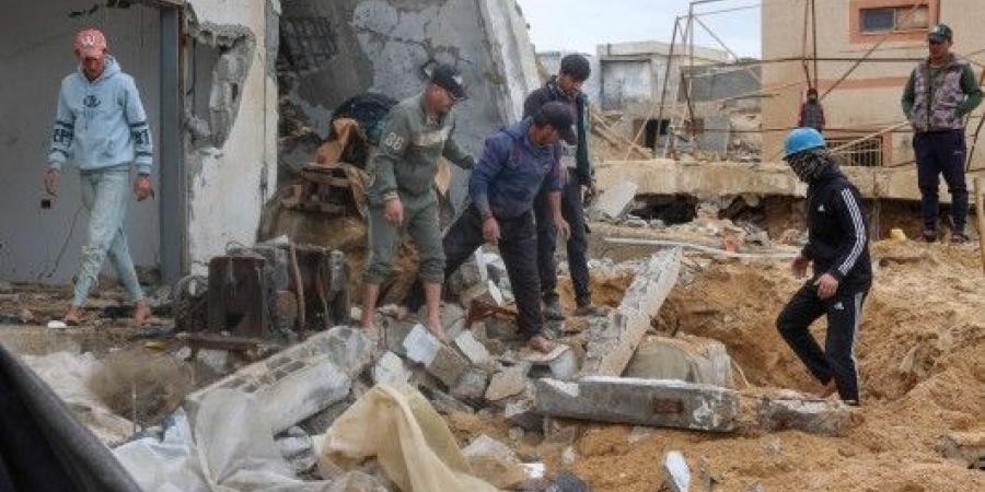 الاحتلال يواصل حرب الإبادة على غزة… و35 شهيدًا منذ فجر الخميس