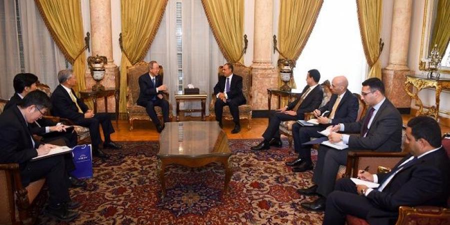وزير الخارجية والهجرة يستقبل سكرتير عام الأمم المتحدة السابق