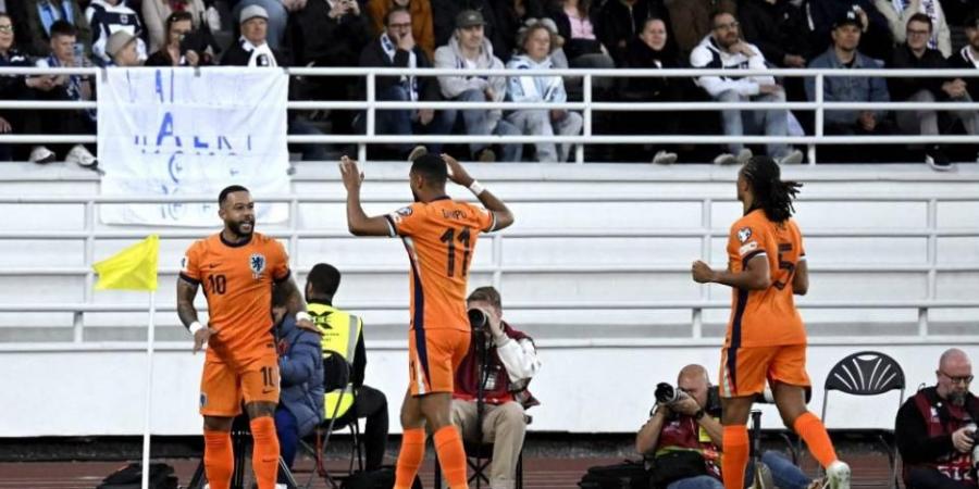 ديباي ودمفريس يقودان هولندا للفوز على فنلندا