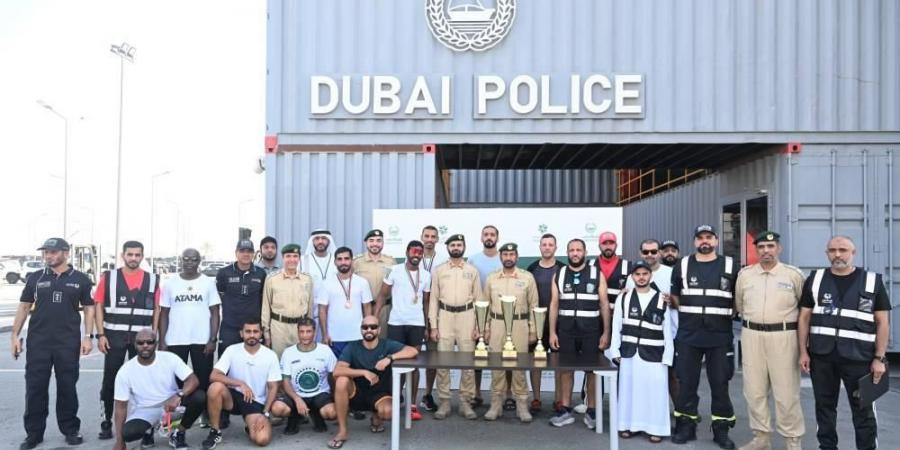 شرطة دبي تُتوج الفائزين في بطولة «الرجل الحديدي»