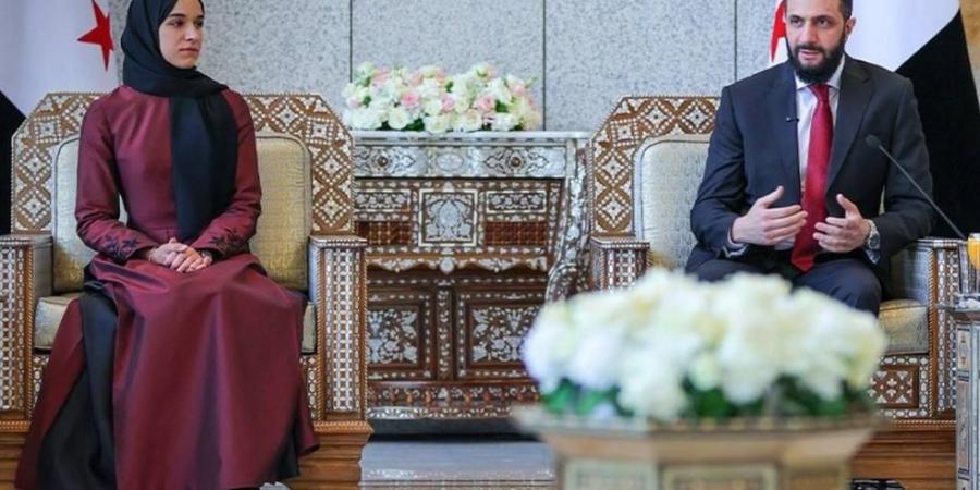 تنقّل بين 49 منزلاً.. أحمد الشرع يكشف تفاصيل حياته الزوجية (فيديو)