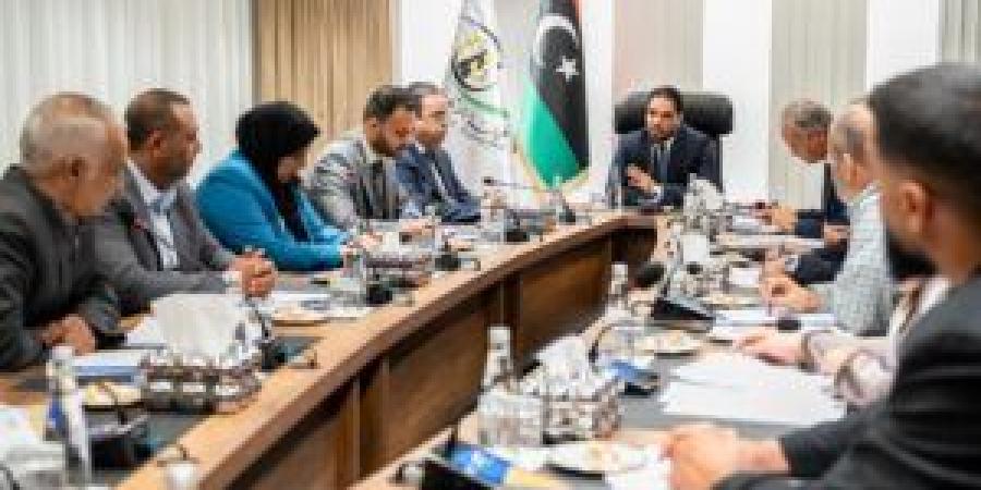 هيئة الرقابة: شبهات فساد في ملف الكتاب المدرسي وإيقاف مسؤولين وتجميد حسابات