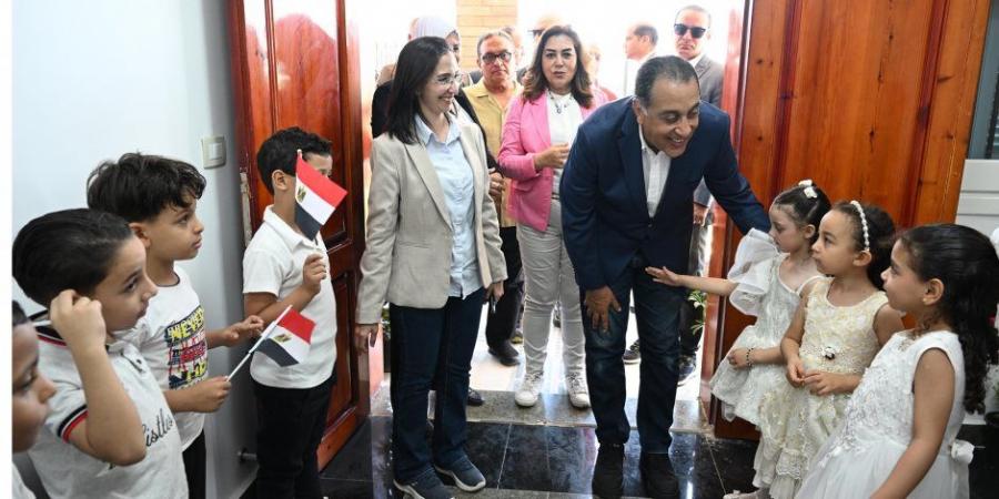 رئيس الوزراء يتفقد مركز تنمية الأسرة والطفل بزاوية صقر