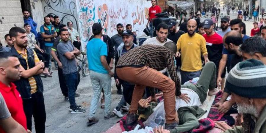 الإغاثة الطبية: عدد كبير من الجرحى بحي الزيتون والاحتلال يمنع دخول سيارات الإسعاف للمنطقة