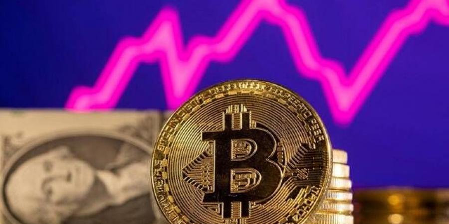 بتكوين وإيثريوم قرب أعلى مستوياتهما التاريخية