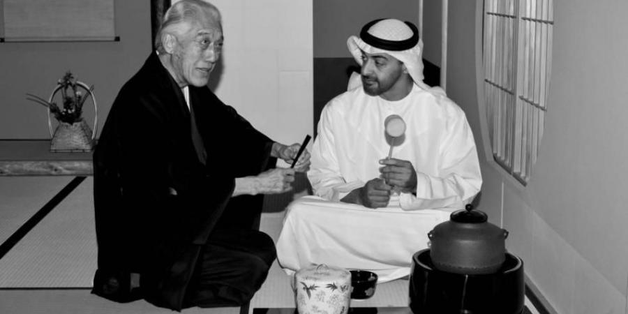 محمد بن زايد معزياً في وفاة جنشيتسو سن: كان رمزاً للتعارف بين الحضارات والثقافات