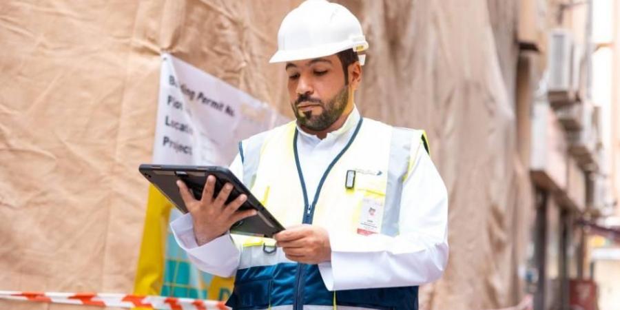 بلدية دبي تُنفِّذ 25 ألف زيارة ميدانية لتنظيم أنشطة البناء