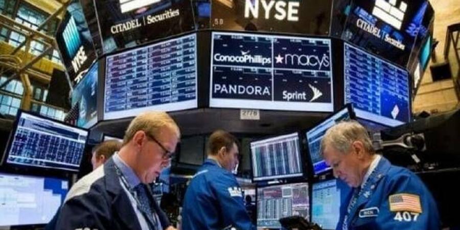 الأسهم الأمريكية تنهي تعاملات الأسبوع على أداء متباين
