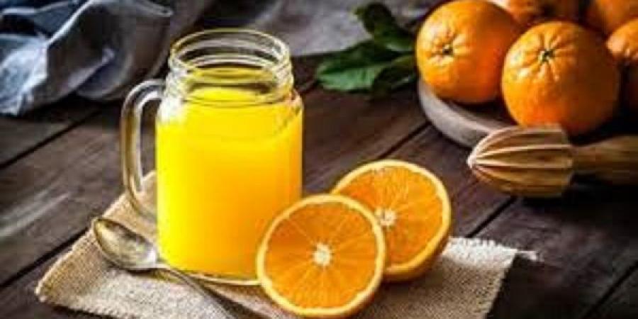 فوائد ومخاطر تناول عصير البرتقال يوميًا