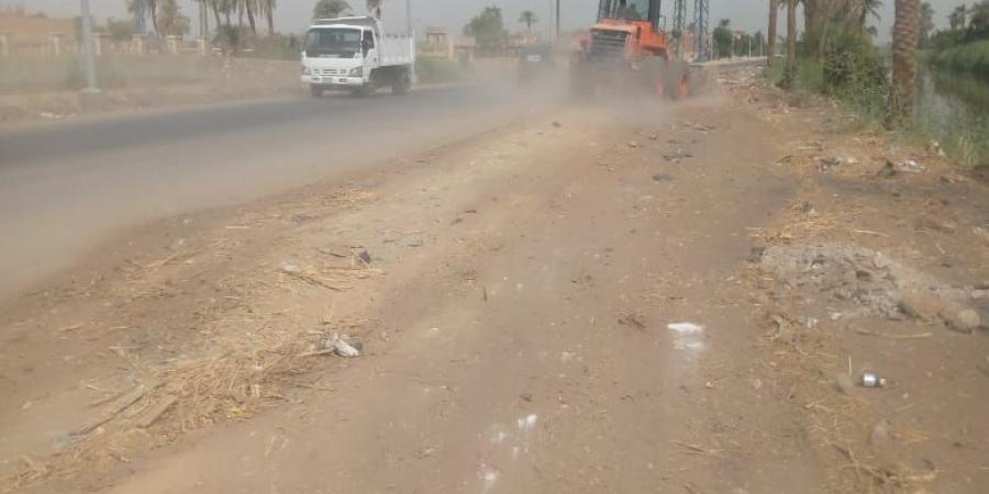 رفع 181 طن قمامة ومخلفات من صدفا في أسيوط..صور