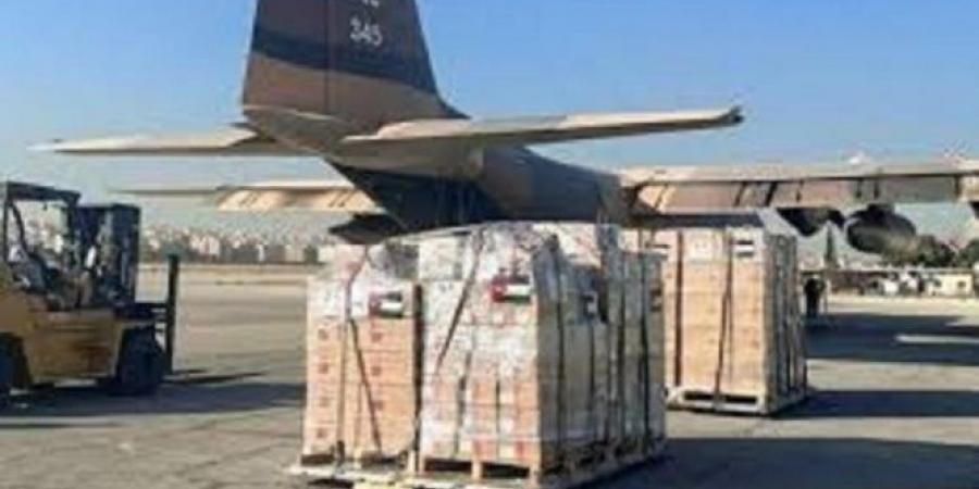 مطار العريش يستقبل طائرة كويتية محملة بمساعدات إنسانية لغزة