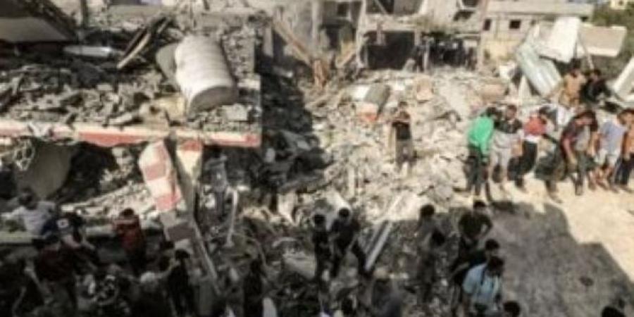 استشهاد 8 فلسطينيين جراء قصف الاحتلال مخيم البريج وخان يونس