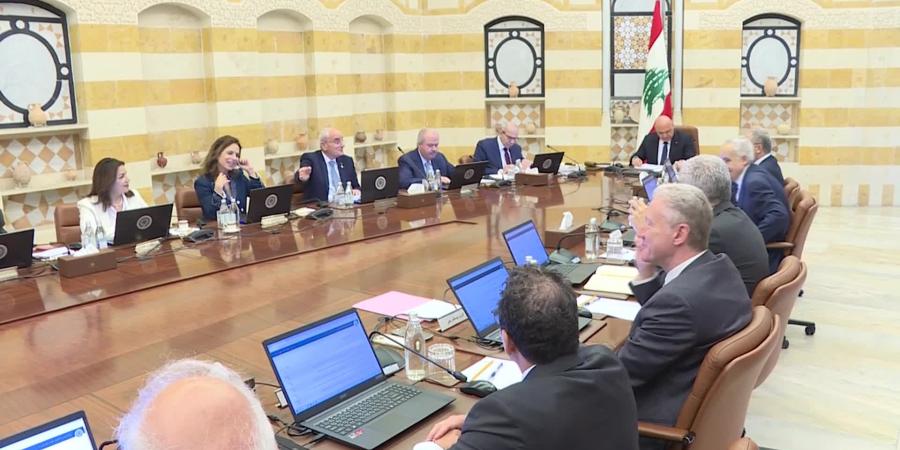 دعوات صهيونية متواصلة لدعم قرار الحكومة اللبنانية ضد سلاح حزب الله