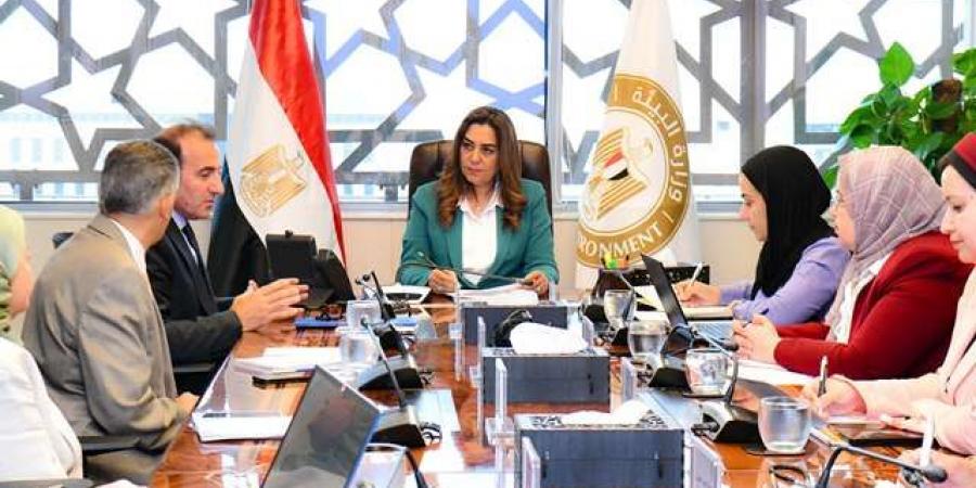 منال عوض تبحث مع برنامج الأمم المتحدة تسريع المشروعات البيئية