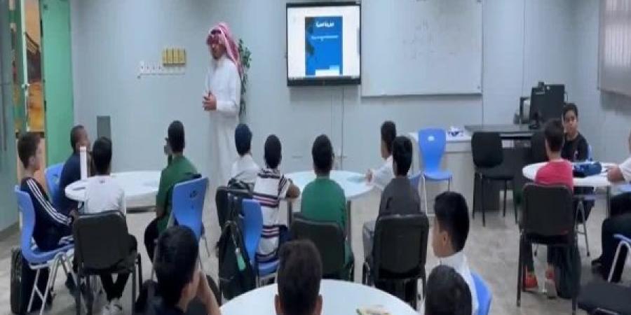 اليوم.. عودة المعلمين الممارسين للتدريس في 11 منطقة في المملكة