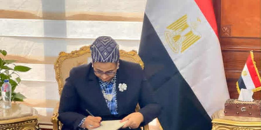 رئيسة القومي للمرأة تهنئ الشناوي بتوليه رئاسة النيابة الإدارية