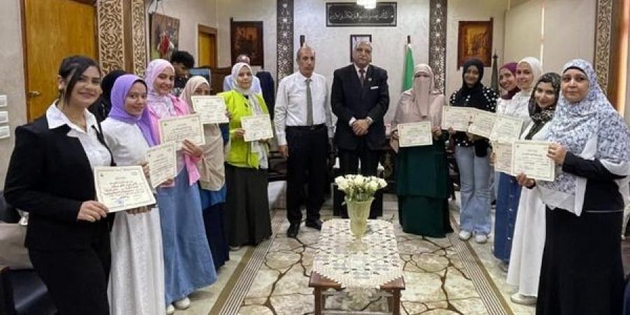تكريم أوائل التعليم الفني بالقليوبية..ملك وهاجر يتصدران الجمهورية