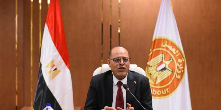"جبران"يفتتح ندوة توعوية بالعاصمة الإدارية حول قانون العمل الجديد