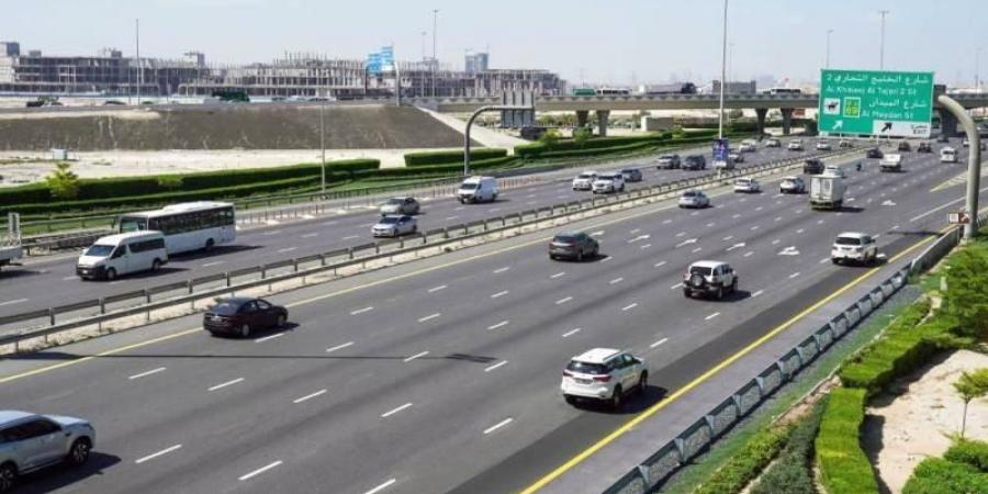تعرف إلى عقوبة القيادة من دون رخصة بقانون المرور الجديد في الإمارات