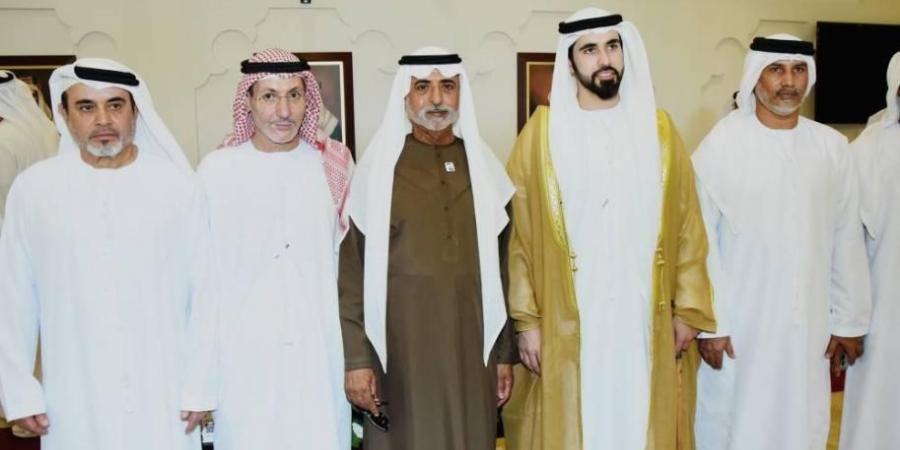 نهيان بن مبارك يحضر أفراح الحمادي والقيسية