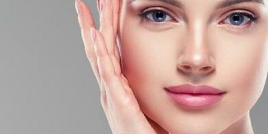 8 أطعمة تعزز إشراقة البشرة وتغذيها من الداخل