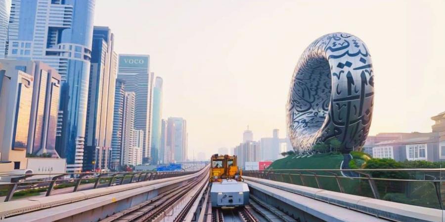 كيف يُعزز الذكاء الاصطناعي كفاءة صيانة السكك الحديدية في دبي؟