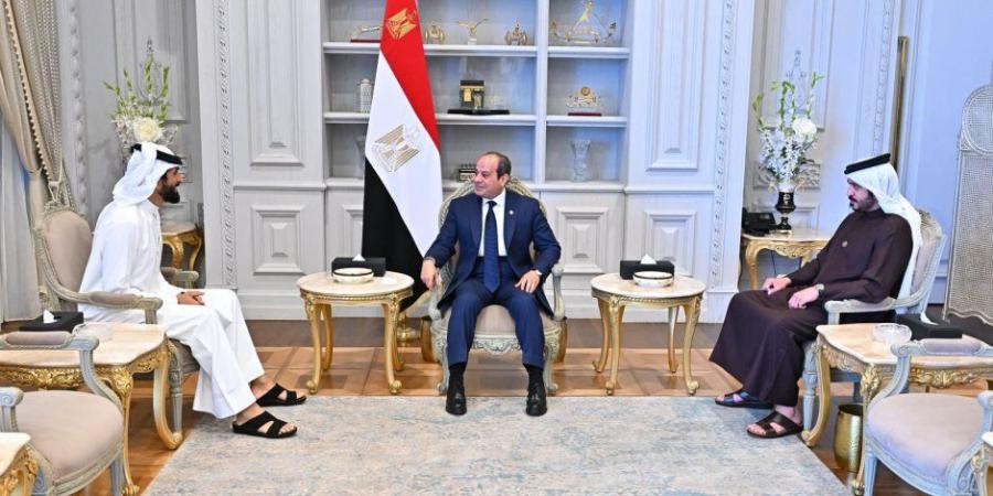 الرئيس السيسي يستقبل مستشار الأمن الوطني وقائد العمليات الخاصة بمملكة البحرين