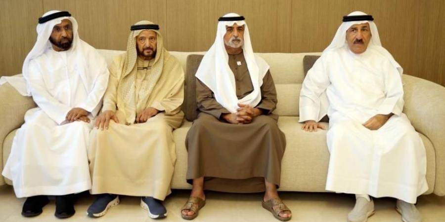 نهيان بن مبارك والقرقاوي والعلماء يعزون بوفاة شمسة الشعفار