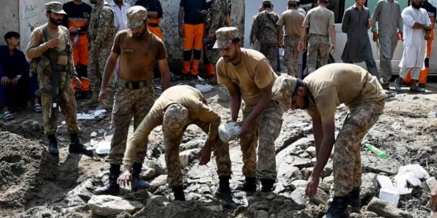 فيضانات تتسبب بمئات القتلى والمفقودين في باكستان والصين