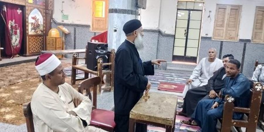 "رفقًا بالقوارير" ندوة توعوية لوحدة السكان بكنيسة الملاك بإسنا