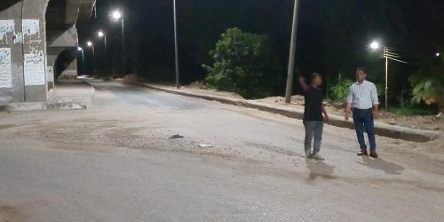 تكثيف أعمال الإنارة بمحيط منطقة كوبرى البياضية جنوب الأقصر