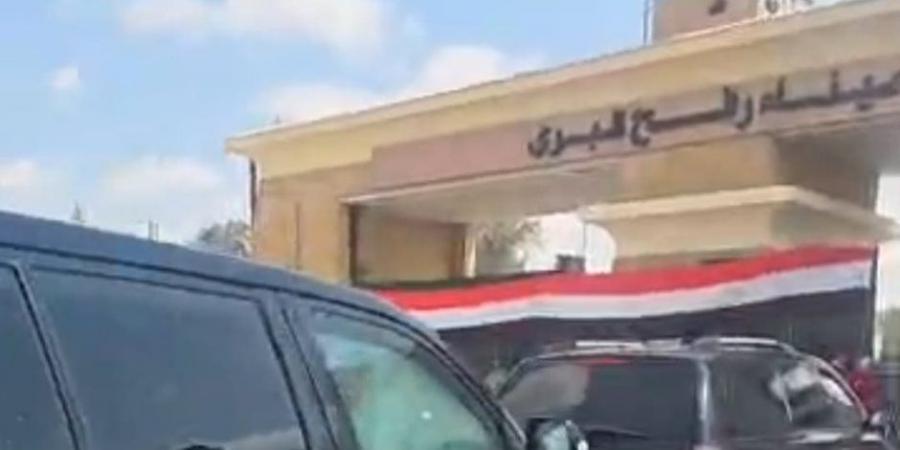 وزير الخارجية ورئيس الوزراء الفلسطيني يصلان معبر رفح لمتابعة جهود مصر في إدخال مساعدات غزة وعقد مؤتمر صحفي (صور)