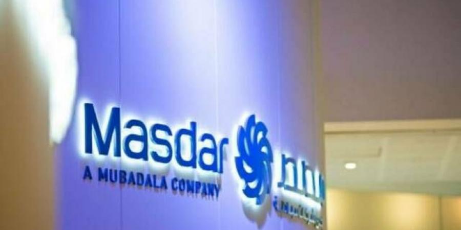 "مصدر" الإماراتية تستكمل الإغلاق المالي لمشروع طاقة شمسية في السعودية
