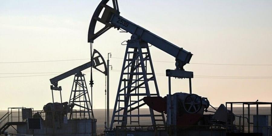 الاتحاد الأوروبي يخفض وارداته من النفط إلى أدنى مستوى تاريخي