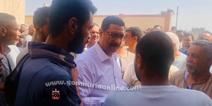 وكيل وزارة الزراعة بسوهاج وسط مزارعي مركز البلينا