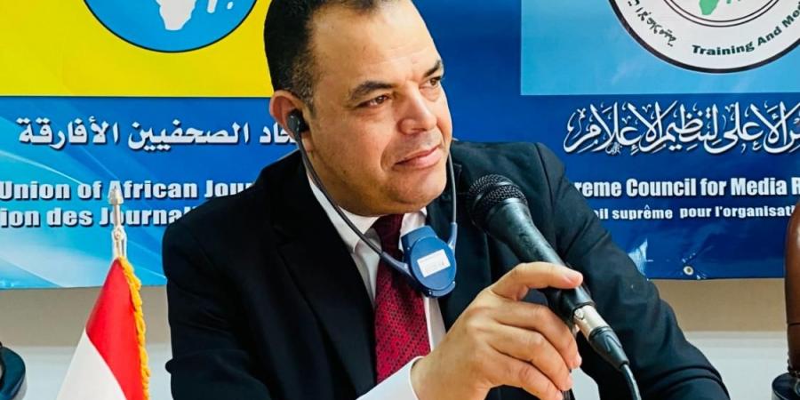 أيمن عدلي: لا إعلام بلا أخلاقيات .. والمهنية ضمانة الثقة مع الجمهور 