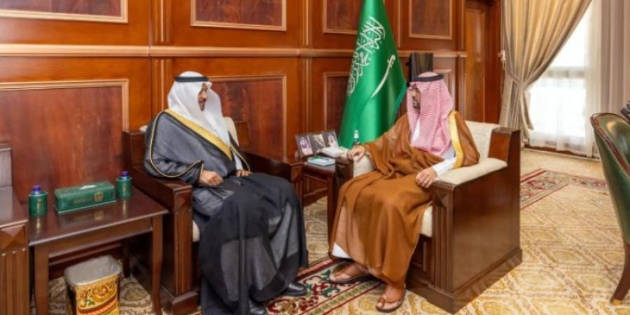 نائب أمير حائل يطلع على أعمال فرع وزارة التجارة بالمنطقة