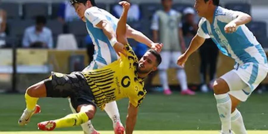 مدرب دورتموند يكشف أخر تطورات اصابة نجم الفريق 