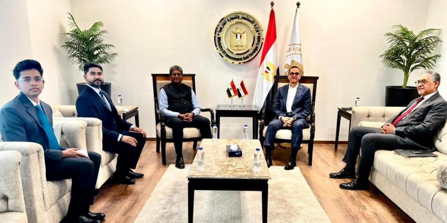 وزير الاستثمار يبحث التعاون مع السفير الهندي بالقاهرة