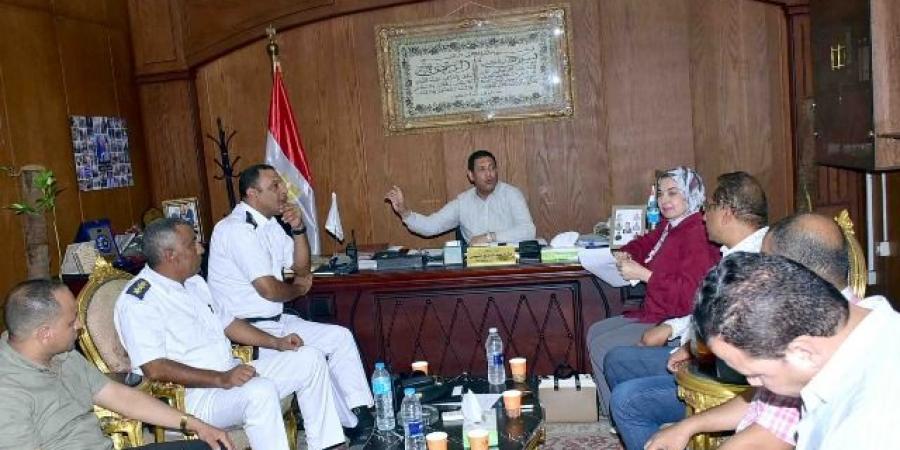 اجتماع لتطوير منظومة النقل البطيء بالأقصر