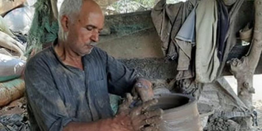 الفخار.. حكاية حضارة تتجدد فى قرى الشرقية