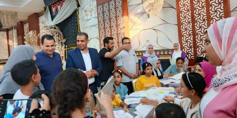 مدير الرياضة بالقليوبية يتفقد فعاليات مبادرة "إجازتك عندنا" بطوخ