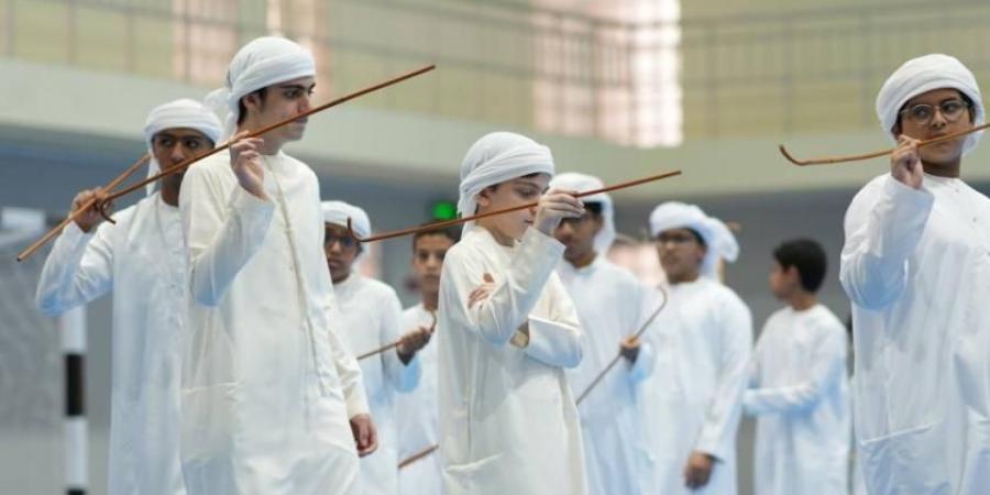 «أبوظبي للتراث» تعزز ارتباط النشء بالموروث عبر برنامج الصيف
