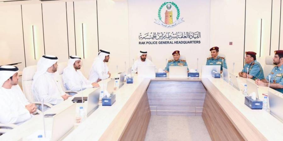 شرطة رأس الخيمة تستقبل وفد قطارات الاتحاد