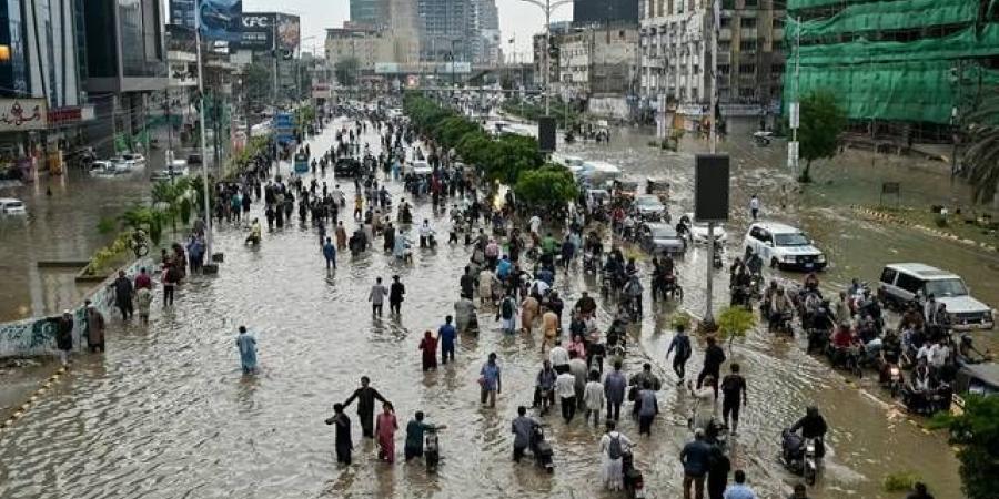 الرياح الموسمية العنيفة تقتل 1860 شخصًا بالهند وباكستان