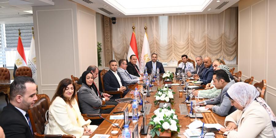 وزير الرياضة يلتقي مجلس ادارة اتحاد شباب المصريين بالخارج 